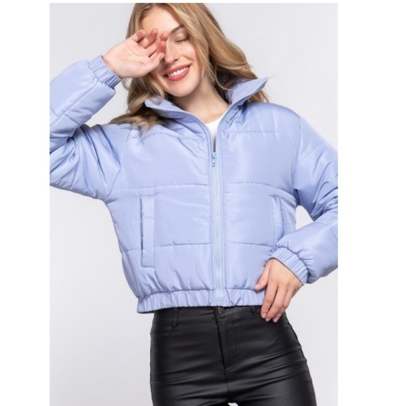 Light periwinkle blue zip up Crop Puffer Jacket Medium - Picture 2 of 8